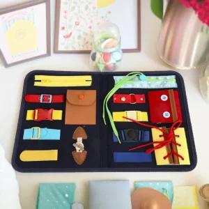 캐스B 만지작 소근육가방 단추 벨트연습 끈묶기 손가락힘 키우기 감각발달 촉감놀이 장난감