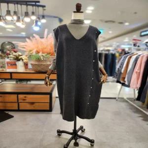 세이브존01 옆단추 니트 원피스 A25SO5401