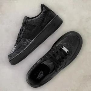 코비 브라이언트 x 나이키 에어 포스 1 로우 블랙 IB0018-003