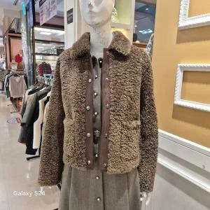 [하프클럽/BCBG]BCBG 비씨비지 겨울25 썬 쉬르 포우 무스탕 B5D9F821