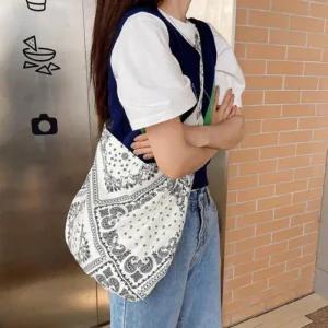 [라일리] Rly 캔버스백 크로스 가방 가벼운 캐주얼 페이즐리