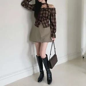 [신상오픈런]|CHH41C3|여성 체크 언발 오프숄더 초커 블라우스