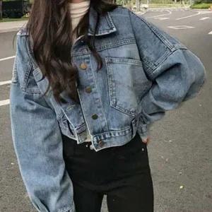 [라일리여성의류] Rly 골드버튼 포인트 크롭 데님자켓 오버핏 드롭숄더  42563452)