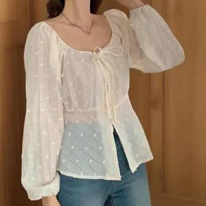 [신상오픈런]|KSH41CD|여성 시스루 벌룬 리본 방울 페플럼 블라우스