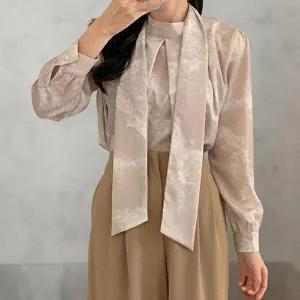 [옷자락]여성 하객룩 플리츠 물감 블라우스 롱타입 퍼프 소매