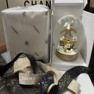 샤넬스노우볼 워터볼 유리구 쌍의 쇼핑백 눈날림 인테리어 로고 스노우볼 클로스