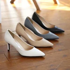 [아우트]뾰족코 스틸레토힐 미들굽 기본구두 하이힐