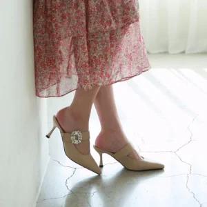 [아우트]버클 포인트 우아한 뮬 세련된 하이힐 5FW