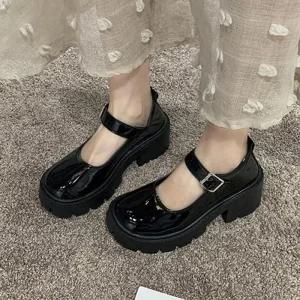 [아우트]버클 통굽 캠퍼스룩 키높이 로퍼