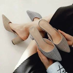 [아우트]체크뮬 펌프스 여성구두 뽀족코힐 가보시