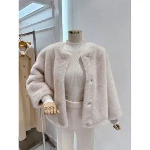 [갤러리아] [ab.f.z] 라운드 페이크 퍼 자켓(ATZ4FFF8K)