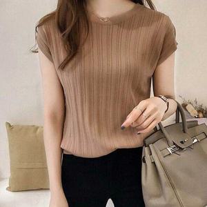 여자 출근룩 코디 레이어드 이너티 활용도 높은 나시