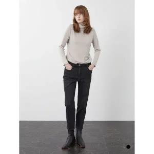 갤러리아 올리비아로렌 밑단 레터링 배기팬츠 VOCMP3W9416