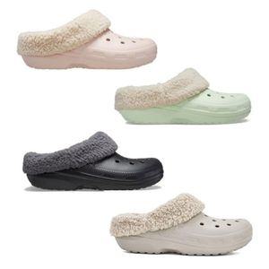 크록스 털신 클래식 블리첸 4 클로그 공용 털샌들 뽀글이 슬리퍼 겨울 방한 뮬 사무실 퍼