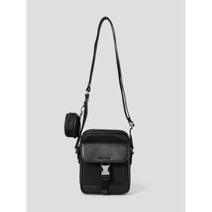 [빈폴ACC] (BE52A3M295) 제이 세로형 폰 슬링백 - 블랙