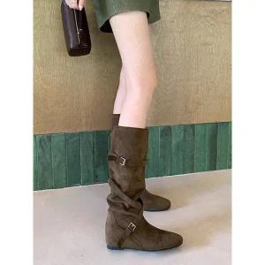 [하프클럽/] 스웨이드 사선 버클 스트랩 통굽 롱부츠(5cm)-2579