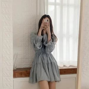 랜덤플레이 라운드 퍼프 소매 스트링 미니 원피스 블루