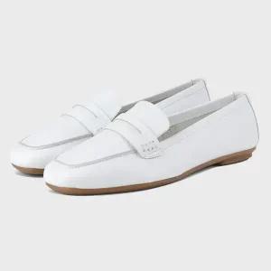 REQINS 흐깡 헤마 무광 가죽 모카신 여성 로퍼 드라이빙슈즈 HETT07570-BLA