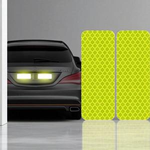 비오는 밤 시야 확보용 야광 반사 스티커 차량 도어 주차 안전 보조 부착용