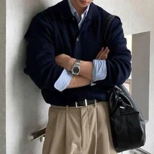 네이비카라 니트스웨터 남자 가디던 미니멀 데일리룩 WFKXTUZ