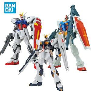 반다이 오리지널 애니메이션 건담 모델, EG 1/144 RX-78-2 스트라이크 및 V 액션 피규어 장난감, 어린이 선물, 스팟 직접 배송