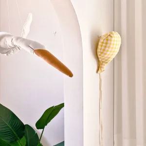 벽걸이 체크 풍선쿠션 2color장식 아이방인테리어 키즈룸 키즈 인형 장식 쿠션