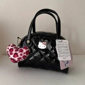 [정품] 헬로키티 쿠로미 에나멜 퀼팅 미니 보스턴백 퀼팅백 미니백 파우치백 산리오 캐릭터 굿즈