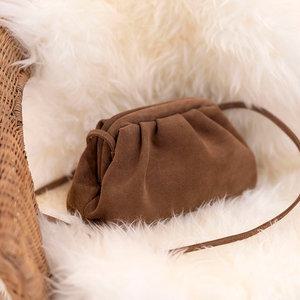 고급 소가죽 모든 만두백 스웨이드 밍크퍼 주름 클러치백 보테가 버터카프 파우치 만두가방 총망라