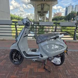 올뉴카빙125 클래식 스쿠터26년식 베스파모양