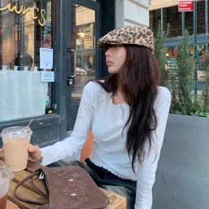 [모코블링] 레이스 버튼 긴팔티 #레이스티 #펀칭티 #이너티 #버튼티 #슬림핏