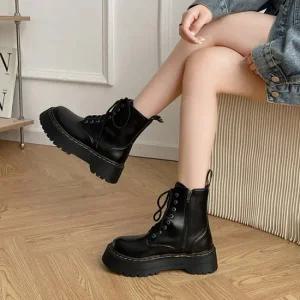 카바 라벨포인트 레이스업 블랙 키높이 통굽 워커 5cm