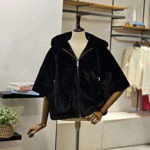 [대구백화점] [반에이크]밍크 퍼 후드 조끼(VB4ZFUM501Z)