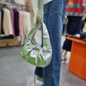 시슬리/애플아울렛/양가죽 셔링 숄더백/SCBG02411