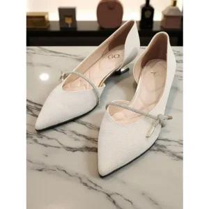 [갤러리아] [센터시티] 고세 여성 포인트 오픈 큐빅 스틸레토 플랫 펌프스 GEP5F004 아이보리