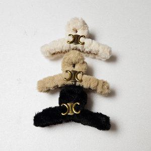 얌뚱이 문장퍼 집게핀 겨울 헤어 악세사리 머리핀 선물 퍼 털 예쁜 고급