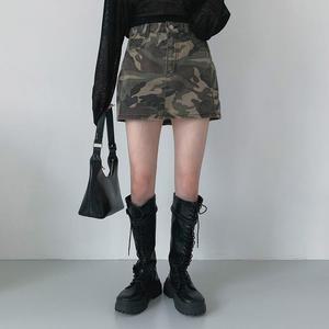 여성 베이직 카모 패턴 포켓 디테일 미니 스커트