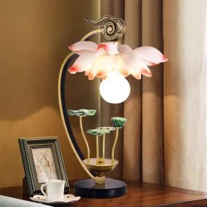 연꽃 스탠드 신혼부부 선물 조형 침실 테이블 레트로