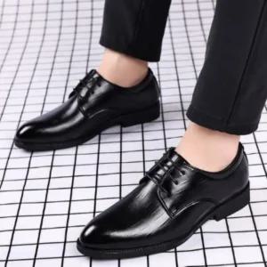 [옷자락]남성 캐주얼 광택 스트레이트 블랙 브라운 뾰족 구두