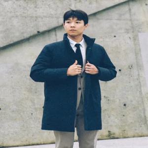 헤지스 남성 25FW 차콜그레이 하이넥 구스다운 코트 HZCO5D460CG