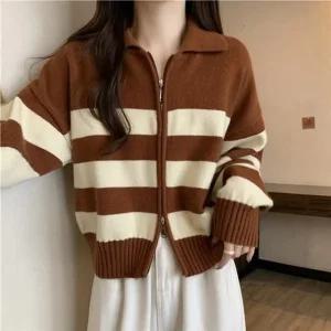 [라일리여성의류] Rly 여성 가디건 니트 루즈핏 크롭 스트라이프 L 0