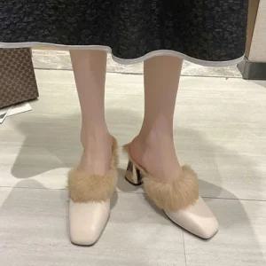 따뜻한 겨울 퍼 2컬러 미들구두 펌프스 스퀘어코 안감