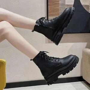 코디 10대 고등학생 원피스룩 여학생 워커 빈티지