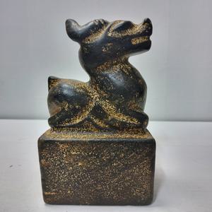 홍산문화 흑피옥 옥쇄 높이20cm 무게2.4kg 단초마을 골동품/수집품/도자기