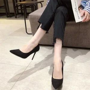 여성 스웨이드 하이힐 20대 직장인 뾰족 구두 검정힐 (WFI3B76)