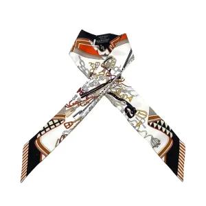 에르메스 여성 부케 셀리에 트윌리 실크 스카프 블랑 H062842S06