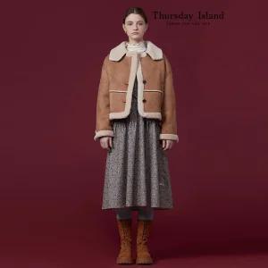 [Thursday Island] 크롭 페이크 무스탕 자켓(T238MLT241W)