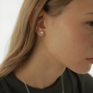 [모던라이크] [ 본사정품 / 실크 파우치 쇼핑백 증정 ] 14k 골드필드 실버 코튼 볼 침 귀걸이