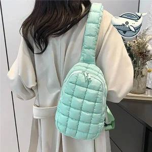 [콩심팥심]여성 패딩 슬링백 미니 크로스백 민트 경량 여행슬링백 여행용힙색