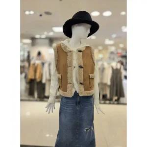 올리브데올리브 숏 무스탕조끼 W5XV982