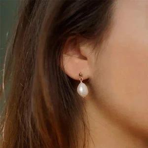 [골드스마일]담수진주 귀걸이 자연주의 매듭 써지컬 혼주 심플